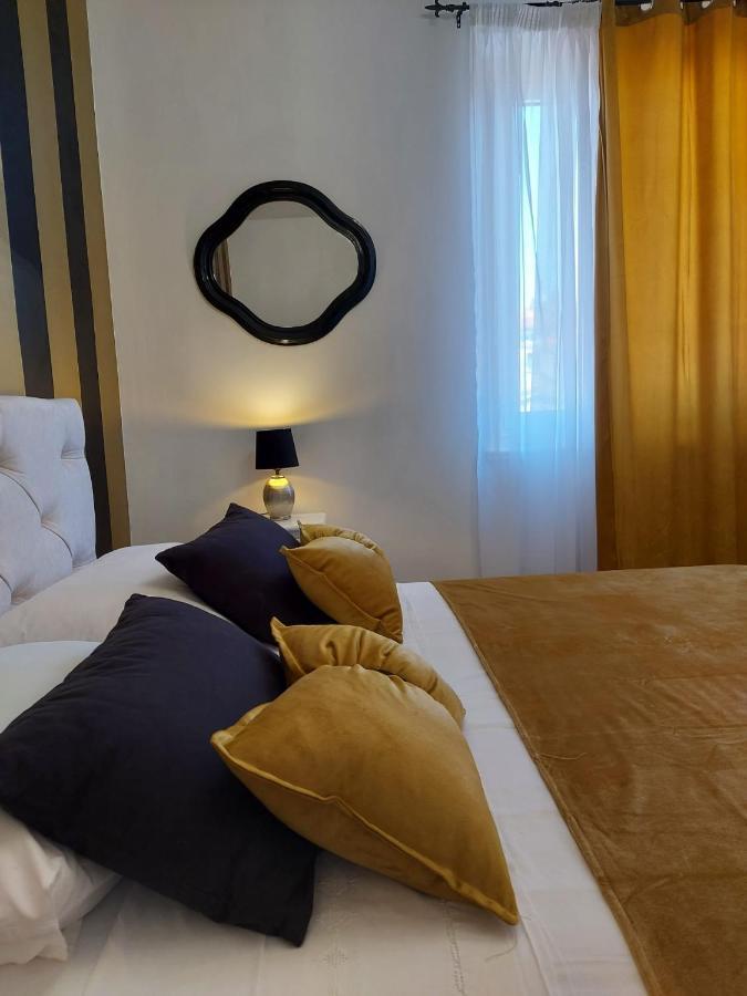 Appartamento Split Luxury Oasis Esterno foto